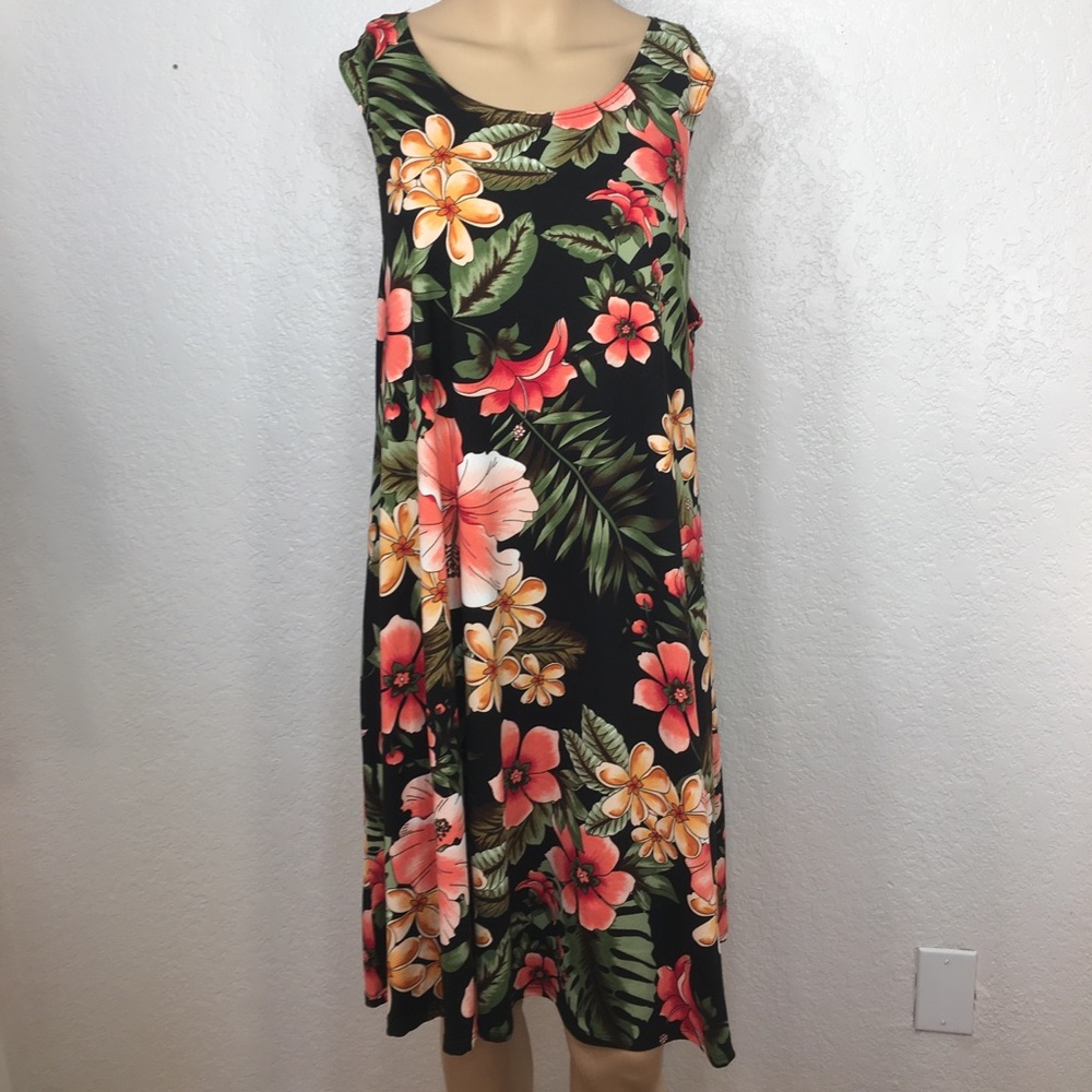 Jamie & Layla Hibiscus Print Dress